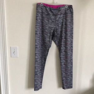 XL Reebok leggings